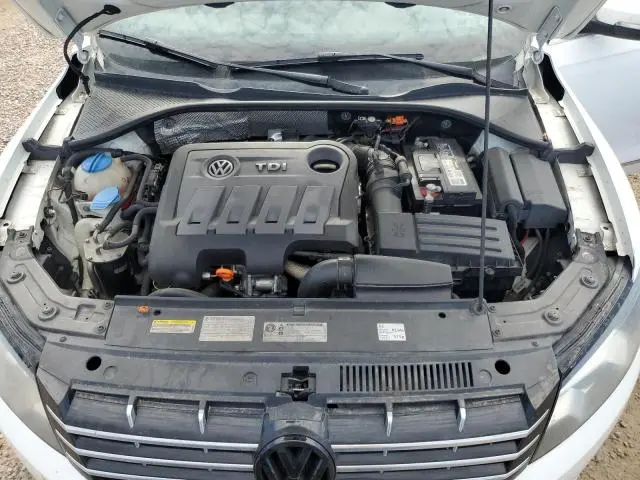 2013 VOLKSWAGEN PASSAT SEL  