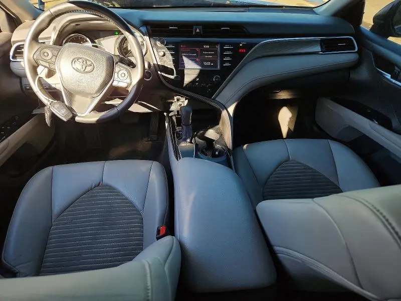 2018 TOYOTA CAMRY   