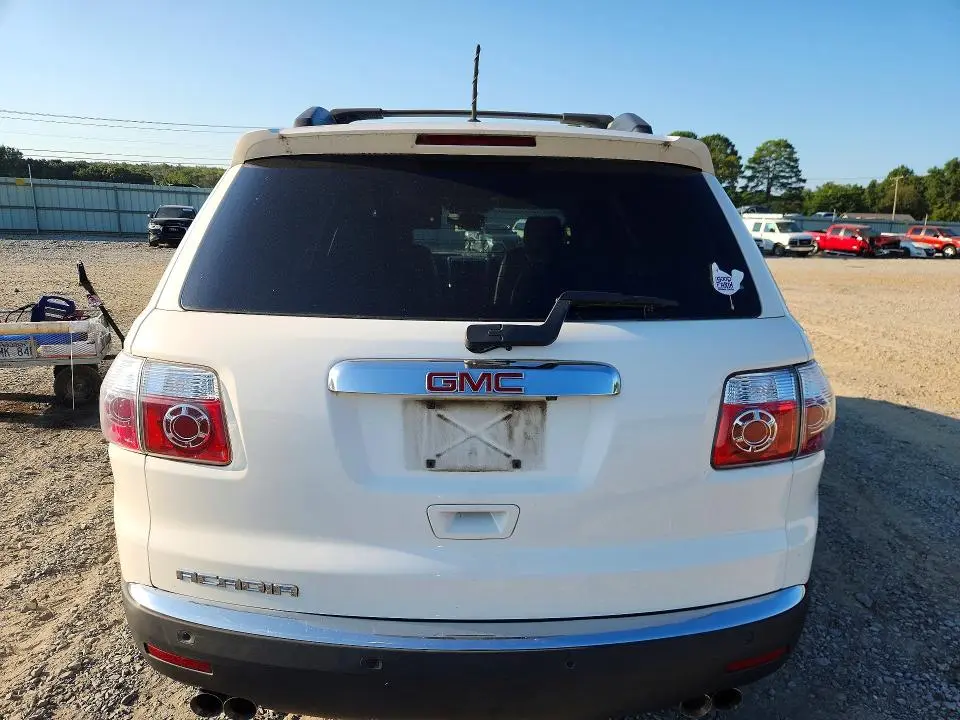 2011 GMC ACADIA SLT-1  