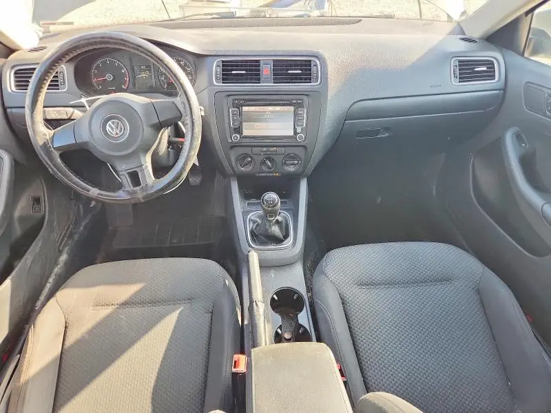 2013 VOLKSWAGEN JETTA BASE  