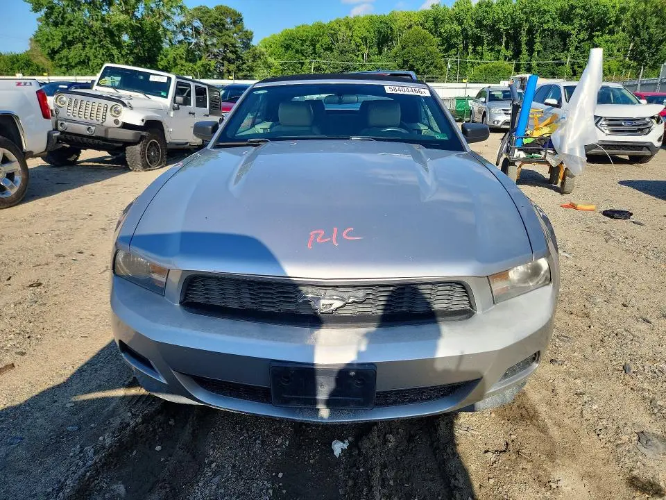 2011 FORD MUSTANG   