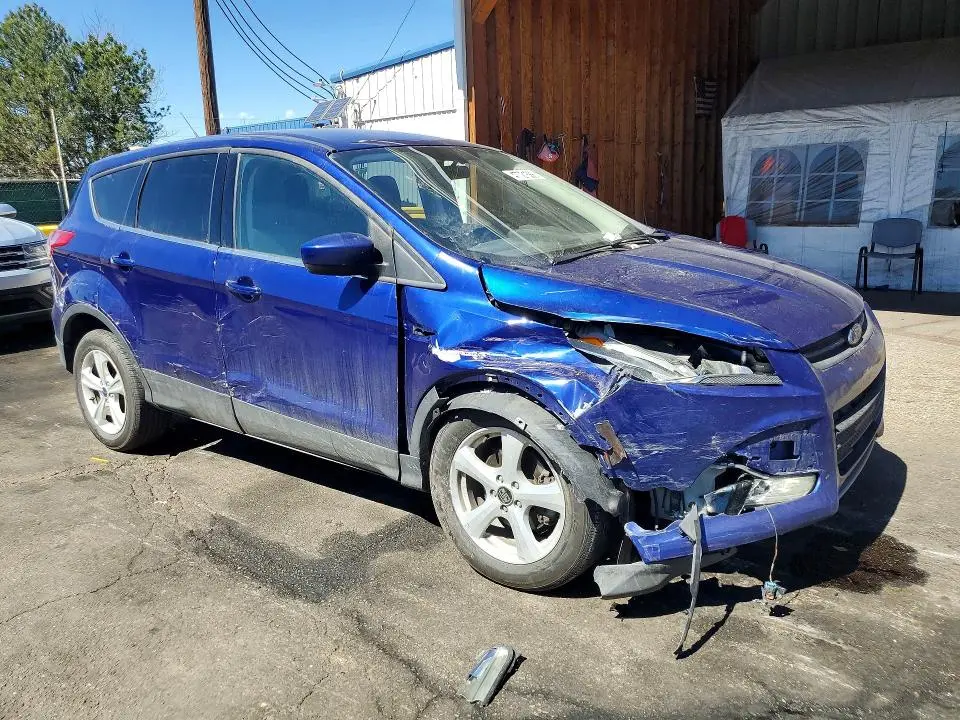 2016 FORD ESCAPE SE  