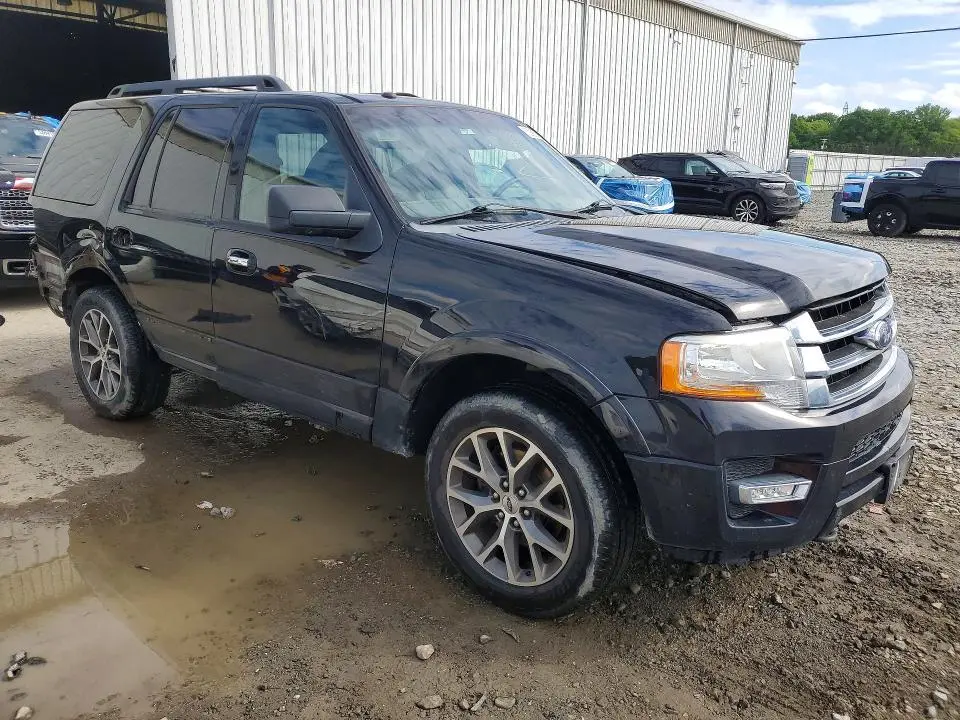 2017 FORD EXPEDITION XLT  