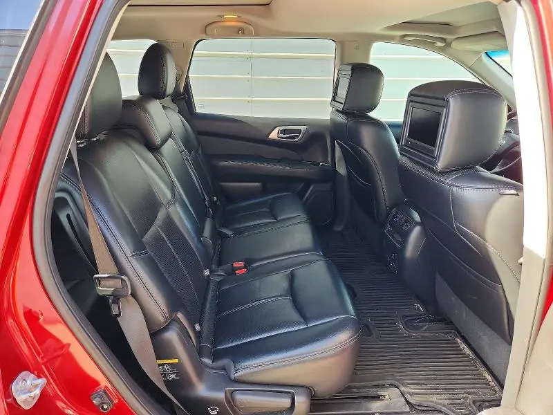 2016 NISSAN PATHFINDER PLATINUM  