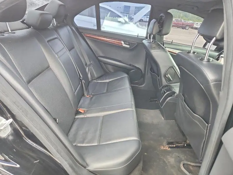 2011 MERCEDES-BENZ C 300  