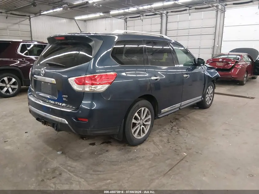 2016 NISSAN PATHFINDER SL