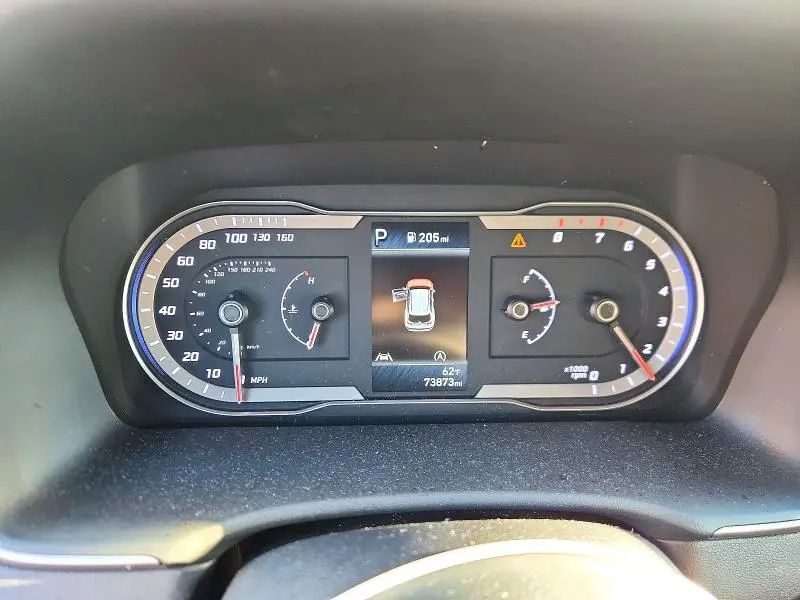 2022 HYUNDAI TUCSON SE  