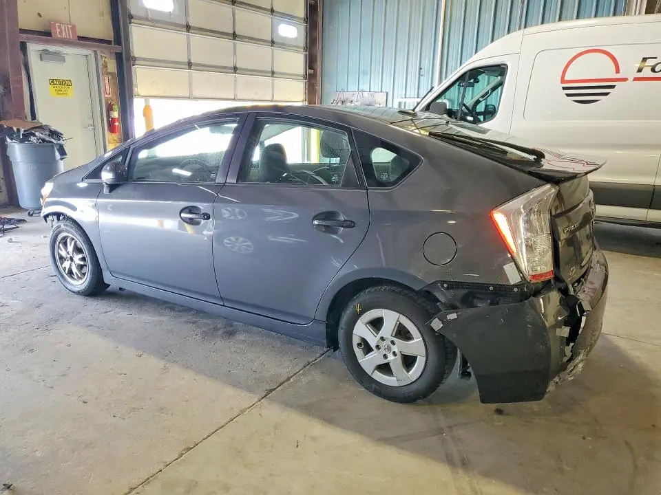 2010 TOYOTA PRIUS II  