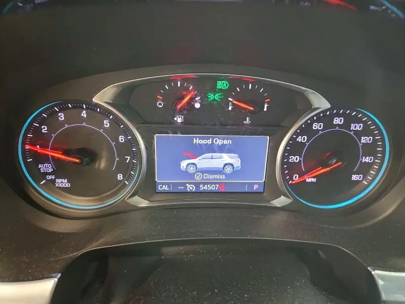 2023 CHEVROLET TRAVERSE LT  