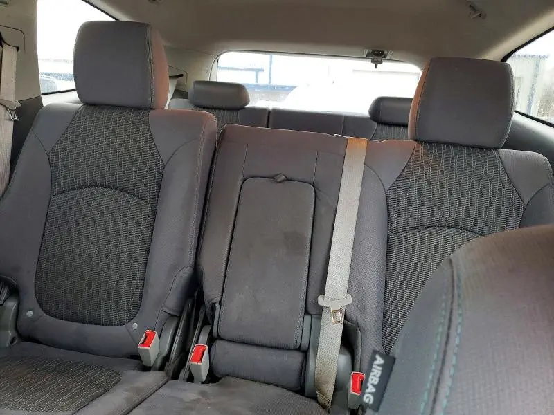 2014 CHEVROLET TRAVERSE LS  