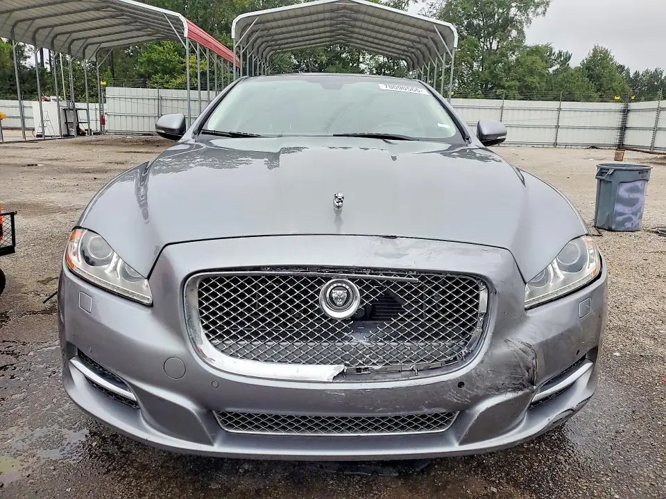 2013 JAGUAR XJ   