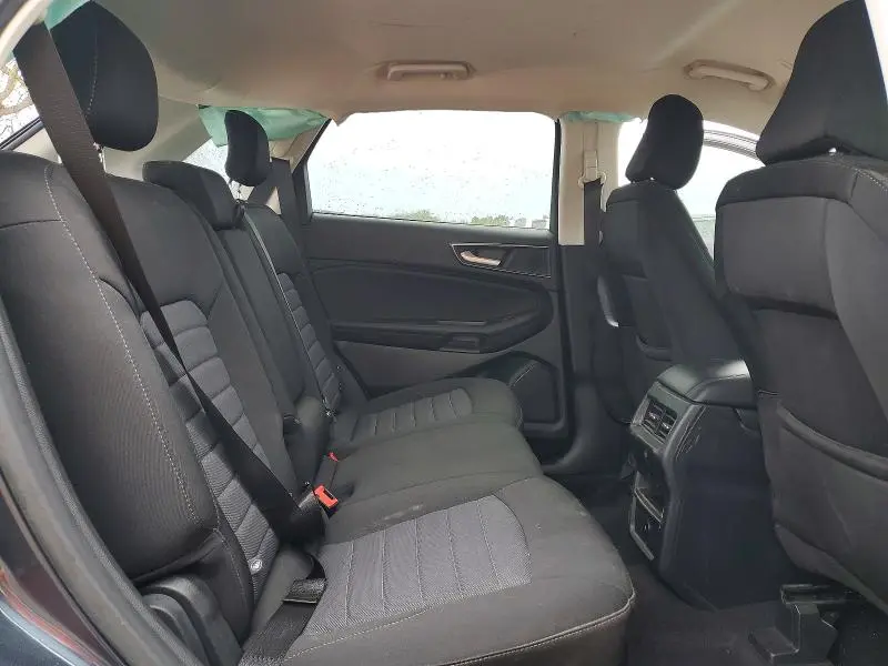 2024 FORD EDGE SE  