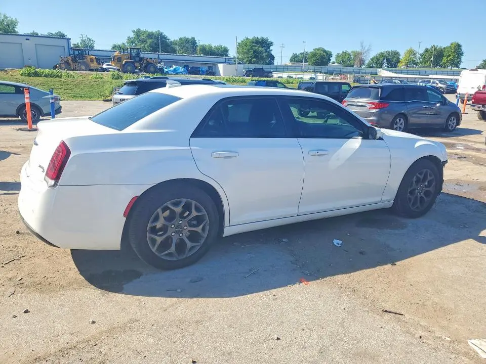 2018 CHRYSLER 300 S  