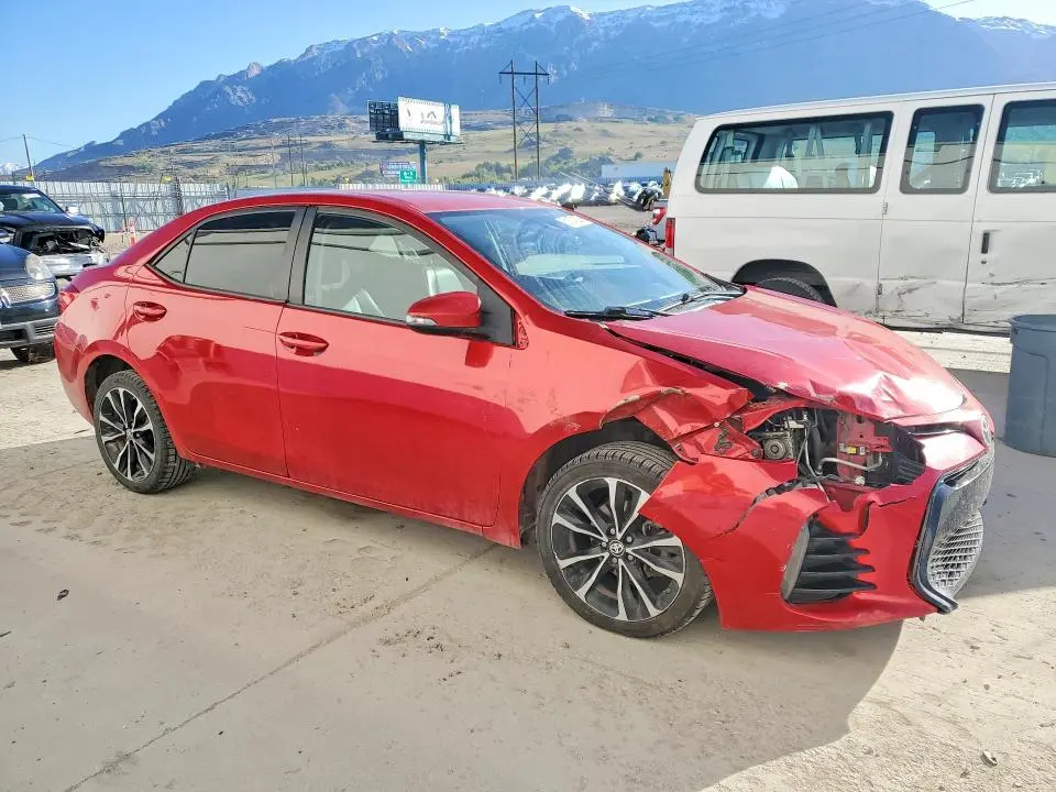 2017 TOYOTA COROLLA SE  
