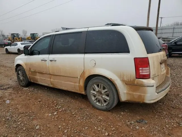2010 CHRYSLER TOWN & COUNTRY LIMITED  