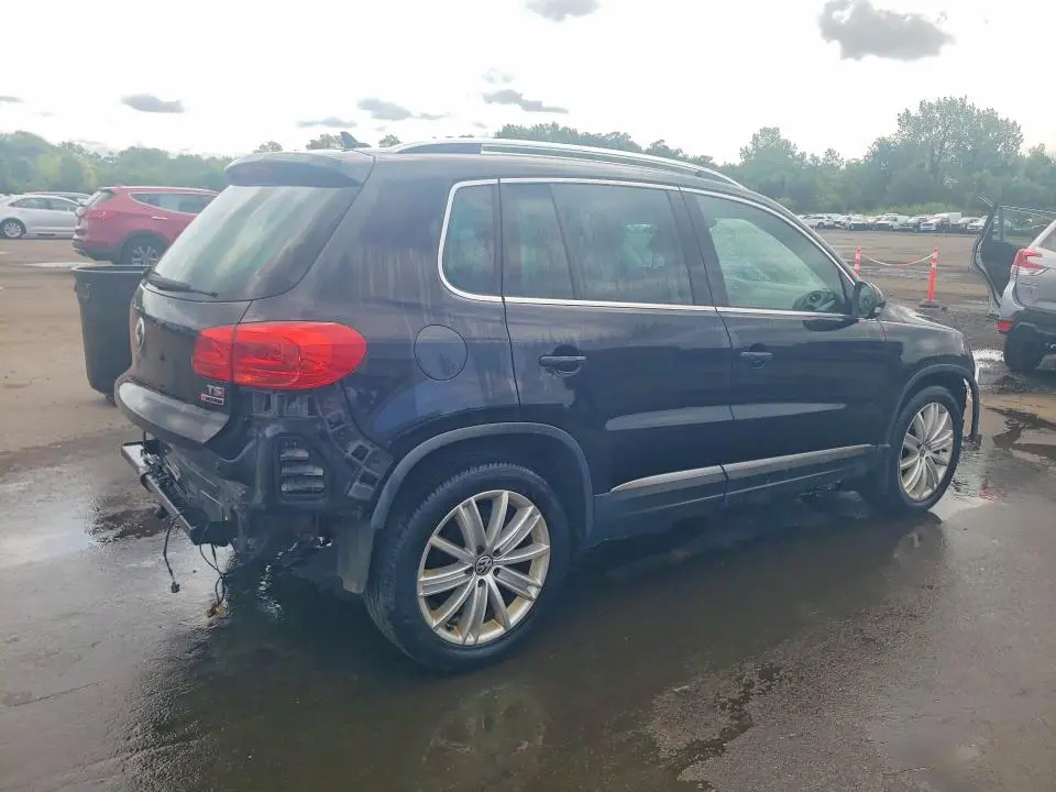 2016 VOLKSWAGEN TIGUAN S  