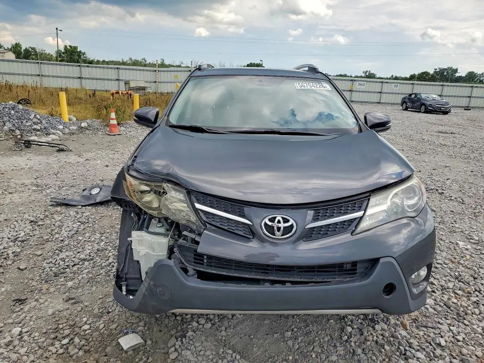 2015 TOYOTA RAV4 XLE  