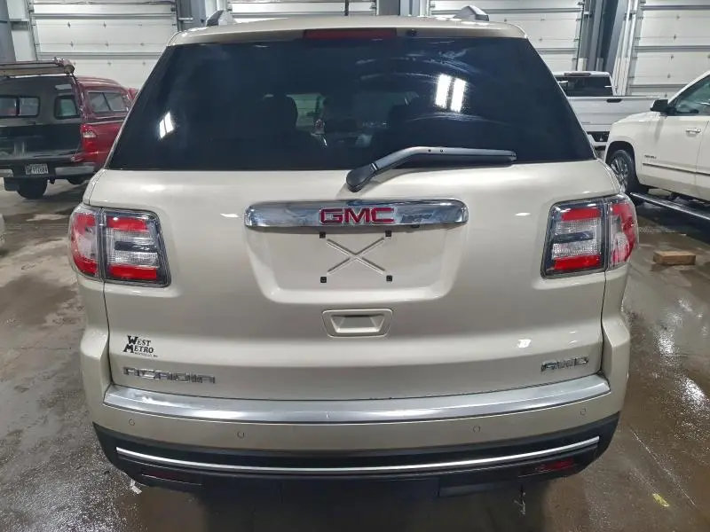 2014 GMC ACADIA SLE  