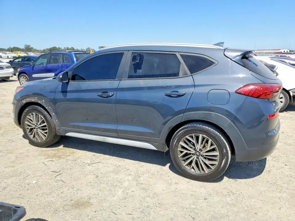 2020 HYUNDAI TUCSON SEL  