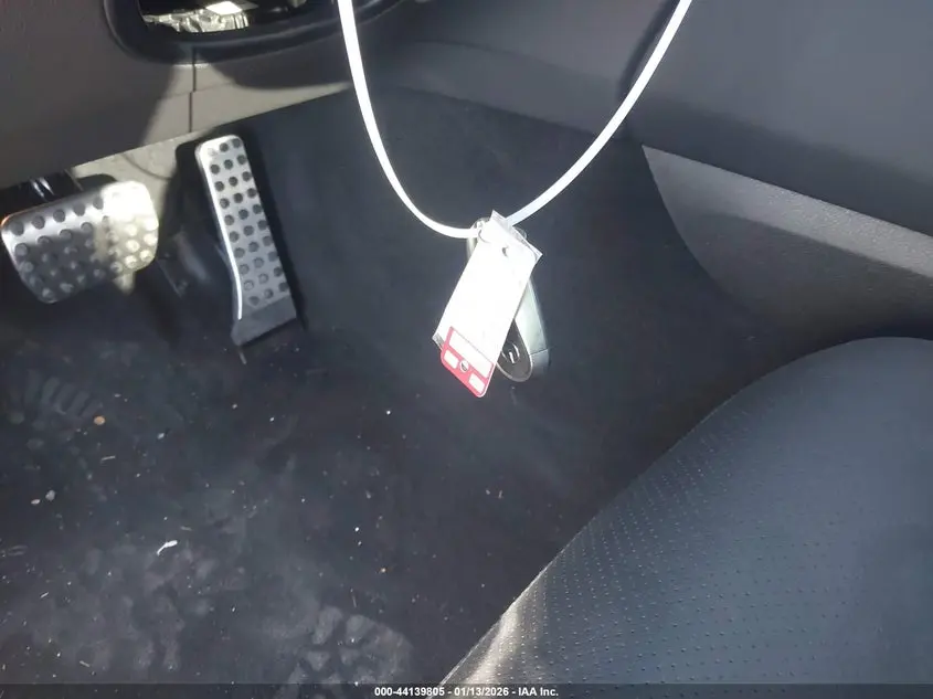 2025 MERCEDES-BENZ GLC 300 SUV