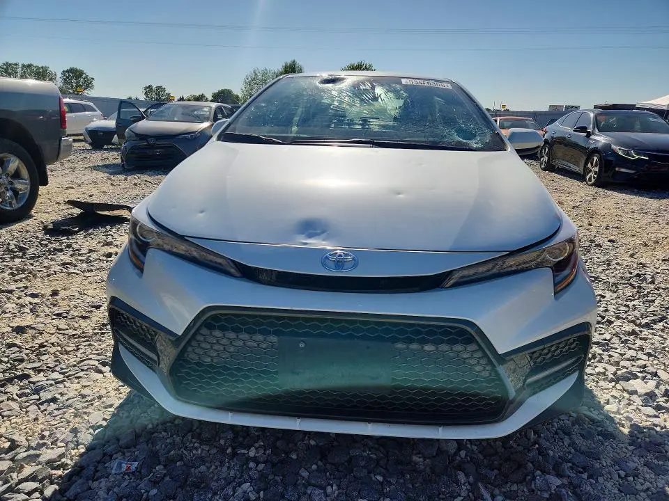 2021 TOYOTA COROLLA SE  
