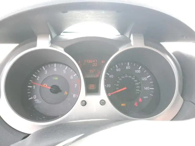 2011 NISSAN JUKE S