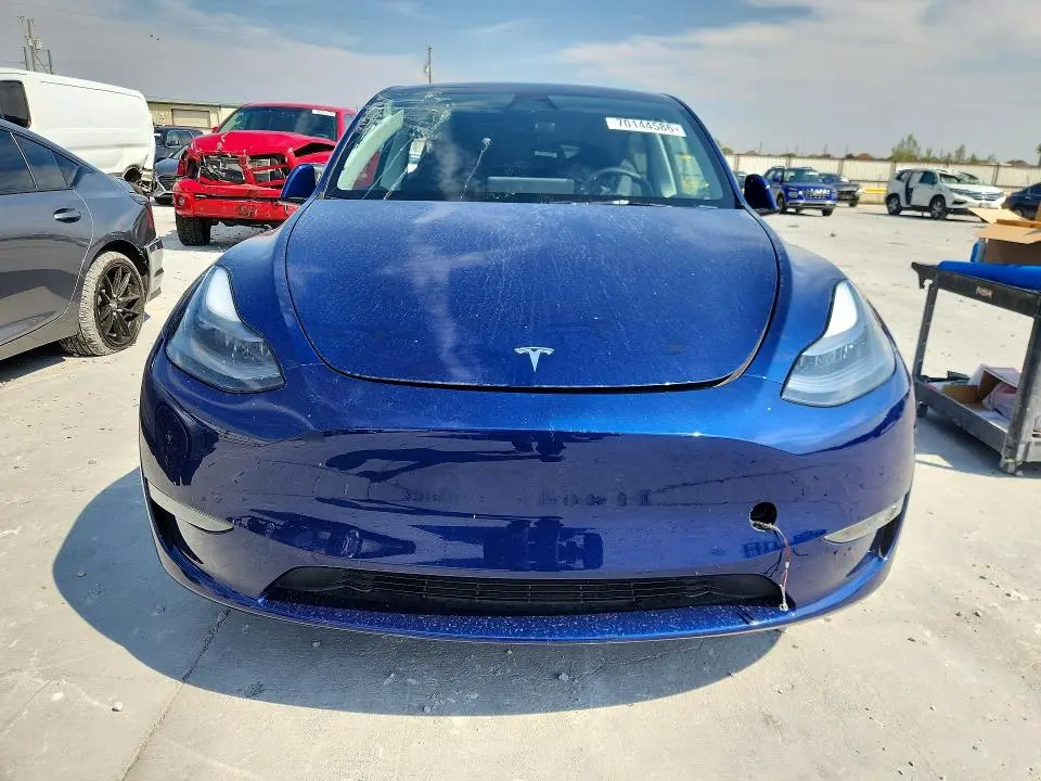 2024 TESLA MODEL Y   