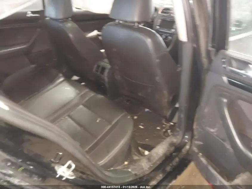 2013 VOLKSWAGEN JETTA SPORTWAGEN 2.5L SE