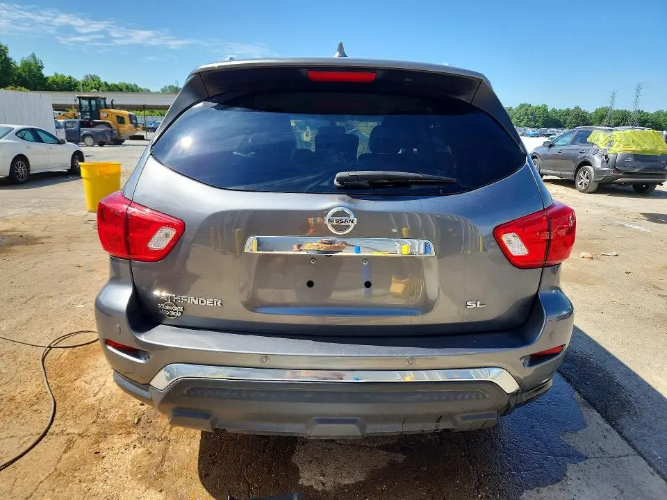 2020 NISSAN PATHFINDER SL  