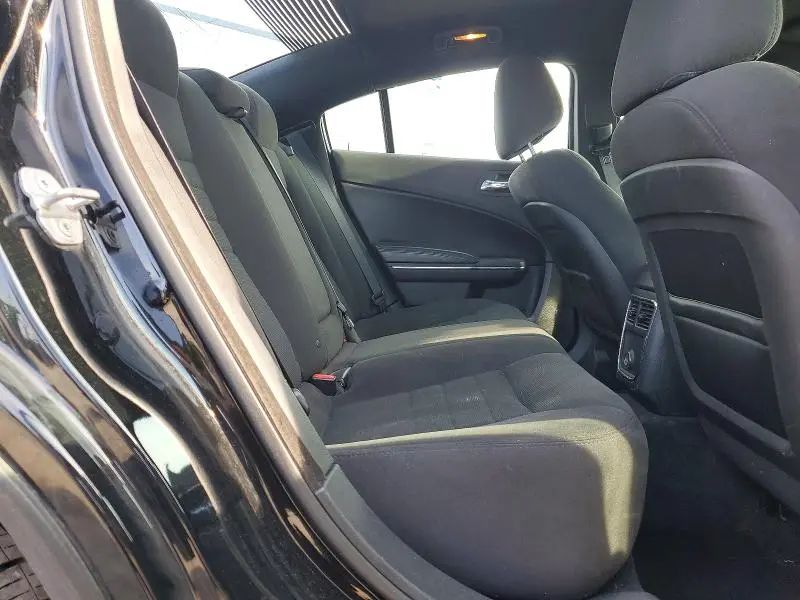2014 DODGE CHARGER SE  