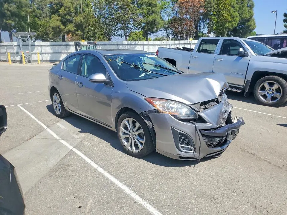 2010 MAZDA 3 S  