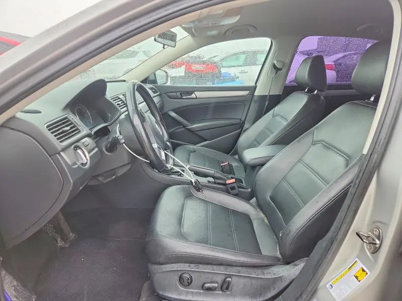2014 VOLKSWAGEN PASSAT S  