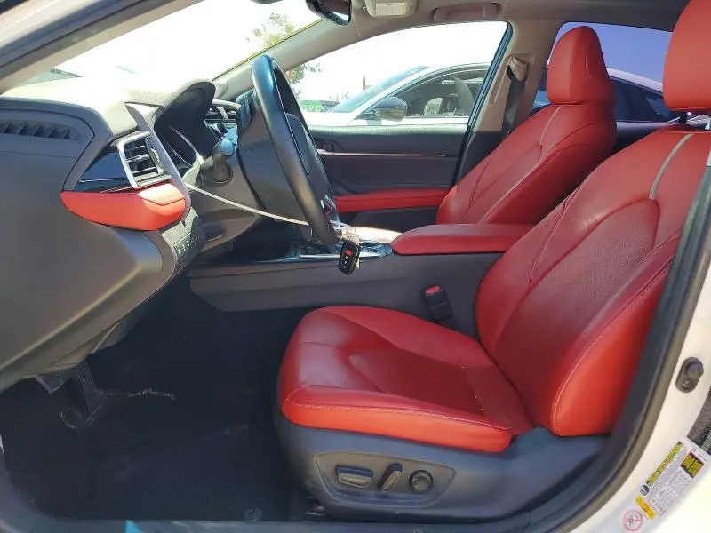 2018 TOYOTA CAMRY XSE  