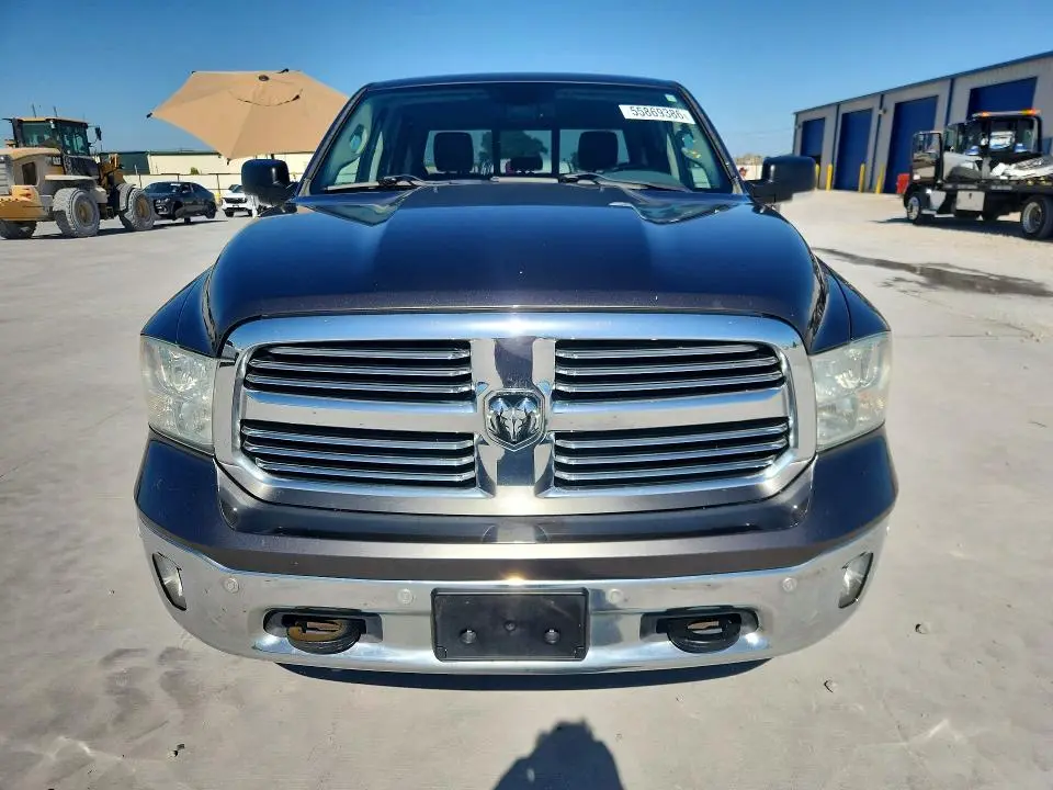 2014 RAM 1500 SLT  