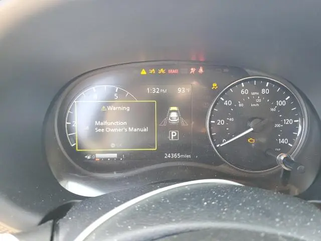 2024 NISSAN KICKS SV  