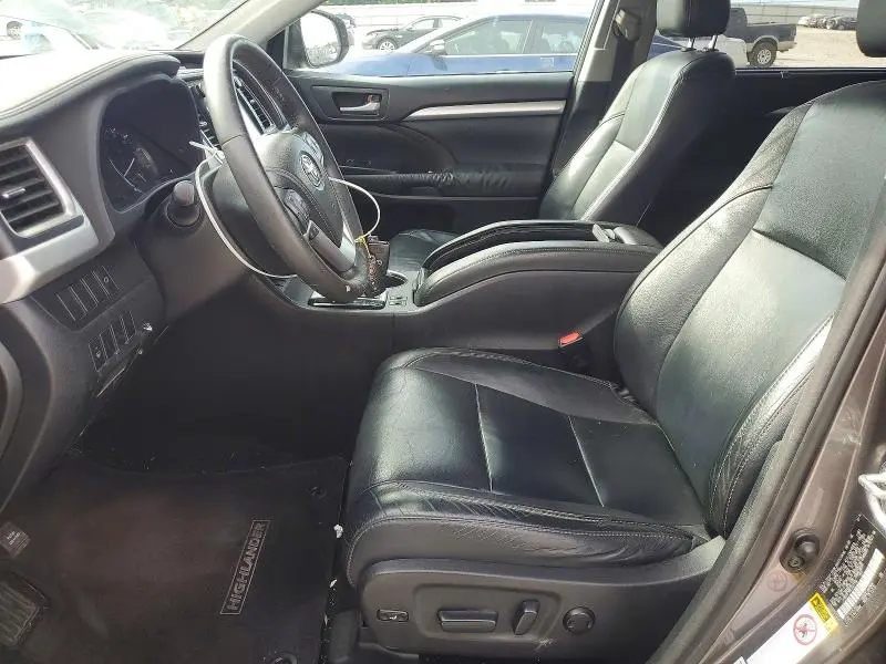 2014 TOYOTA HIGHLANDER XLE  