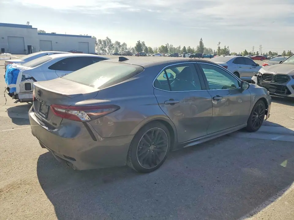 2021 TOYOTA CAMRY XSE  
