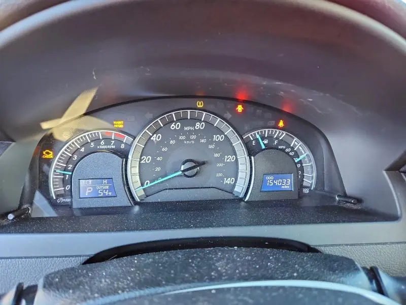 2012 TOYOTA CAMRY BASE  