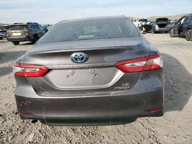 2018 TOYOTA CAMRY LE  
