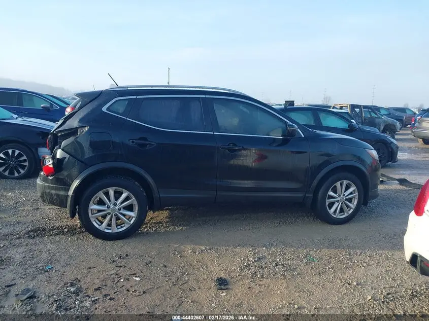 2017 NISSAN ROGUE SPORT SV