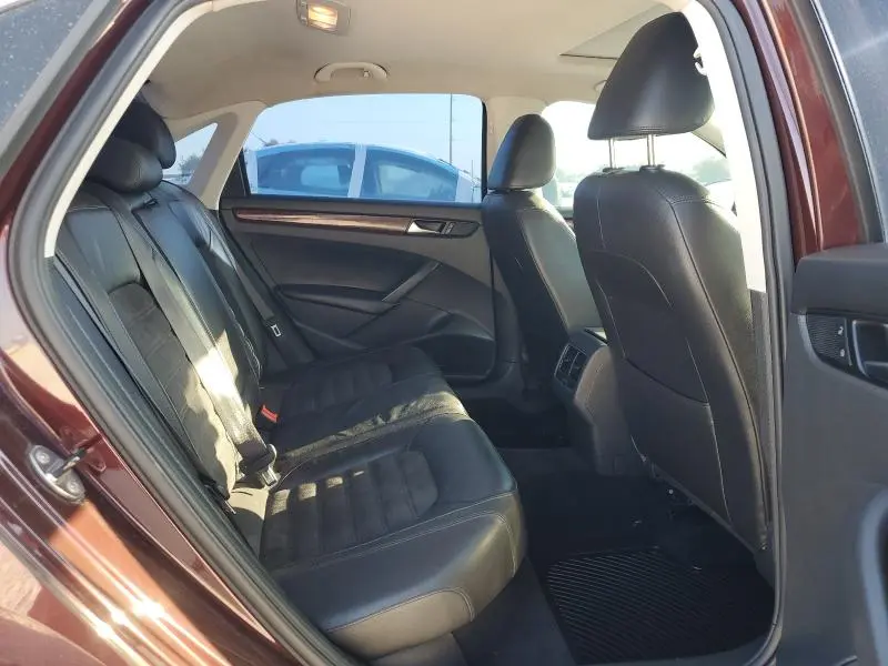 2013 VOLKSWAGEN PASSAT SEL