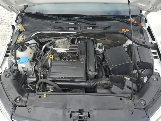 2017 VOLKSWAGEN JETTA SE  
