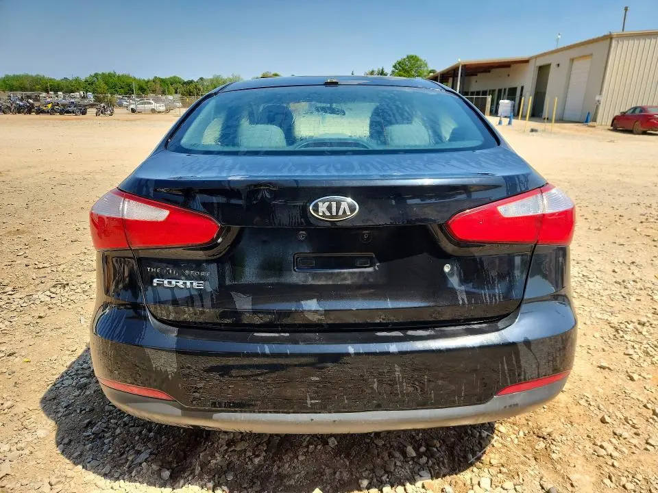 2015 KIA FORTE LX  