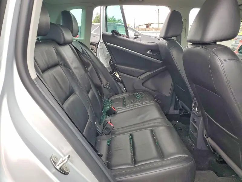 2012 VOLKSWAGEN TIGUAN S  