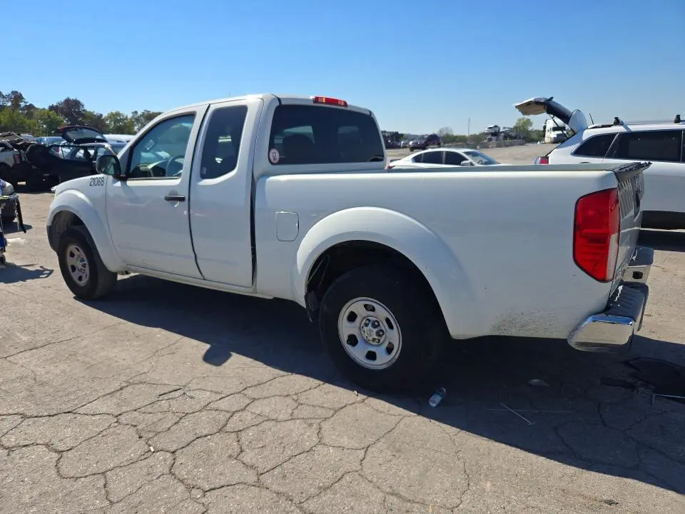 2015 NISSAN FRONTIER S  