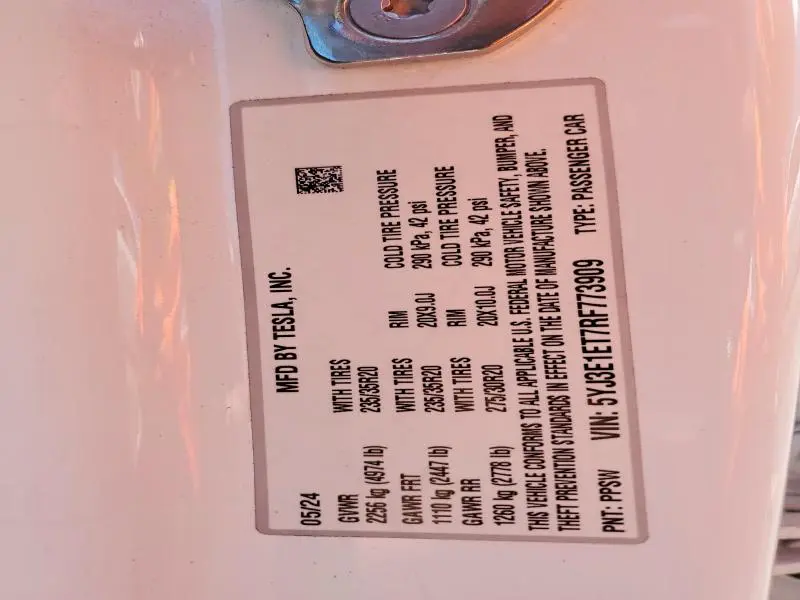 2024 TESLA MODEL 3   