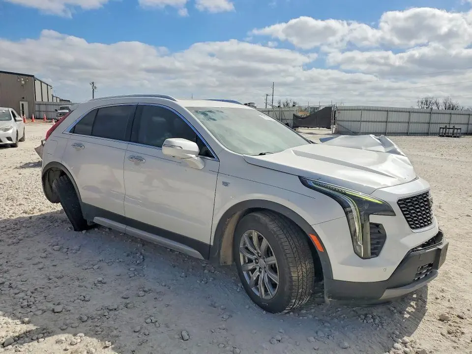 2019 CADILLAC XT4 PREMIUM LUXURY  