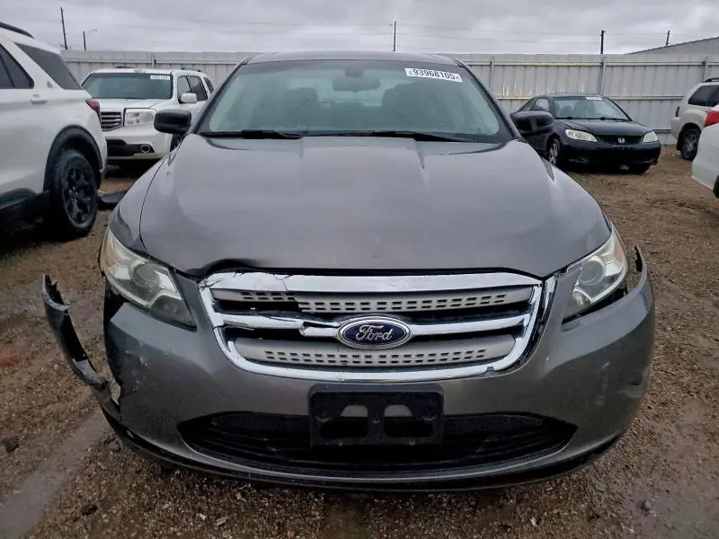 2011 FORD TAURUS SE  