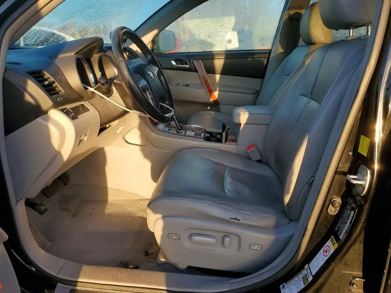 2010 TOYOTA HIGHLANDER LIMITED  