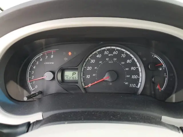 2012 TOYOTA SIENNA LE